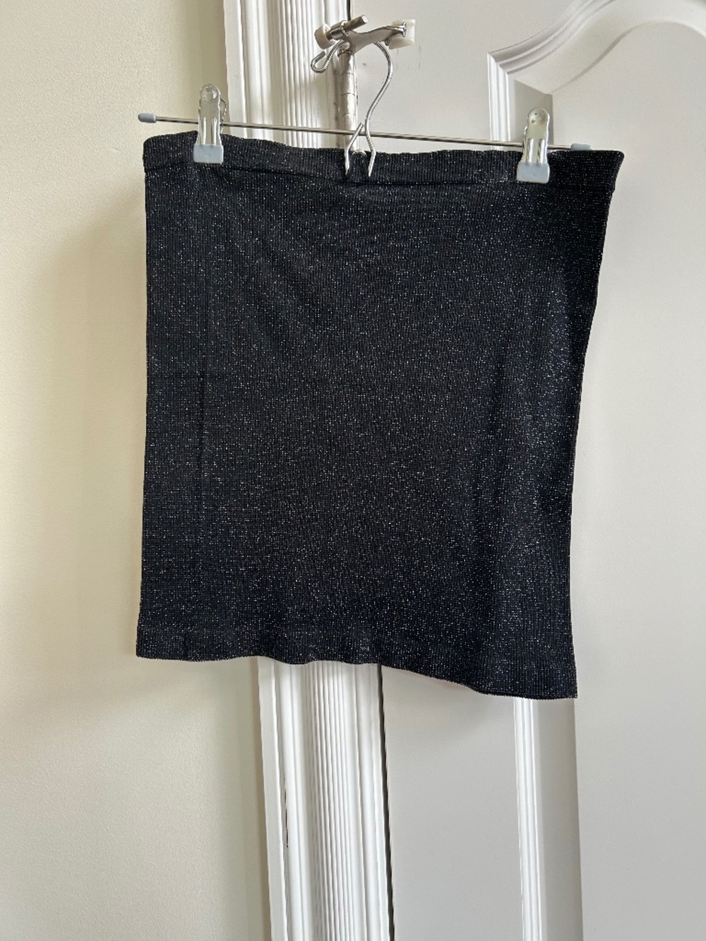 Bella Seamless shimmery tube crop top NWOT